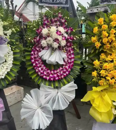 Kệ Hoa Viếng Lan Tím